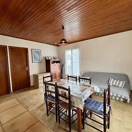 Prázdninový dům Maison Calme Pres De La Plage, 5 Personnes, Parking Inclus - Fr-1-246a-352 *